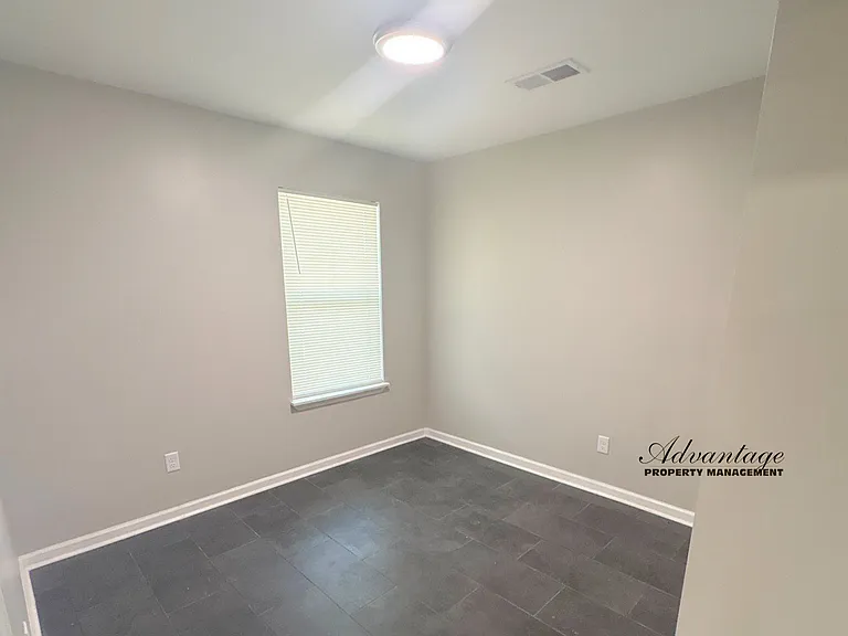 2967 Forest Ave — Photo 4