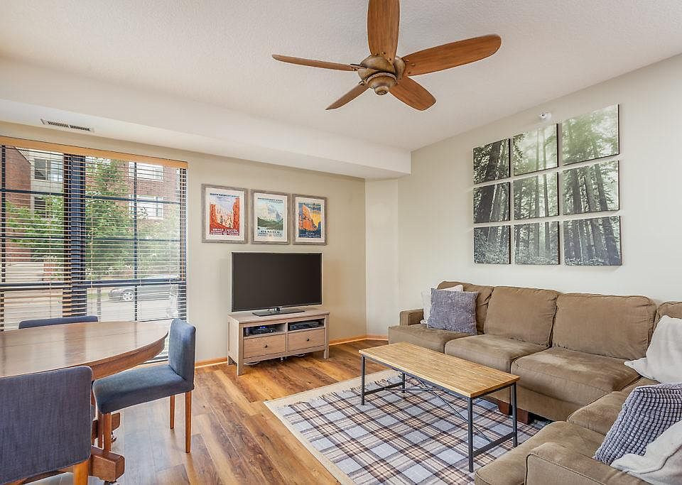 1st image of 825 Berry St APT 110