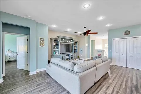 6416 Grenada Island Ave — Photo 15