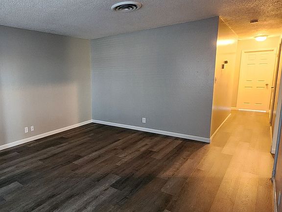3rd image of 3384 Burton Ave