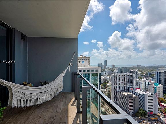 5th image of 88 SW 7th St APT 2706