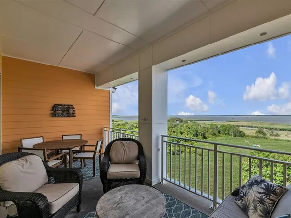 3738 Sandpiper Rd APT 431B, Virginia Beach, VA 23456