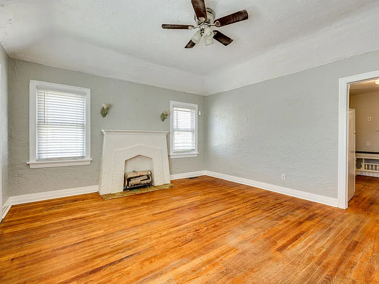 2835 NW 22nd St #2835 — Photo 5