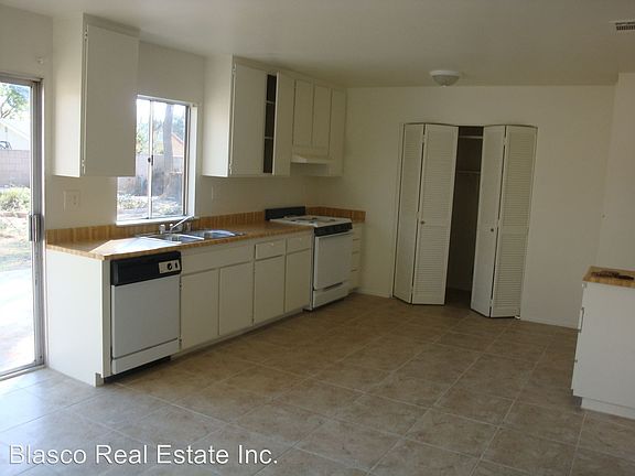 2nd image of 2839 S Pine Valley Ave