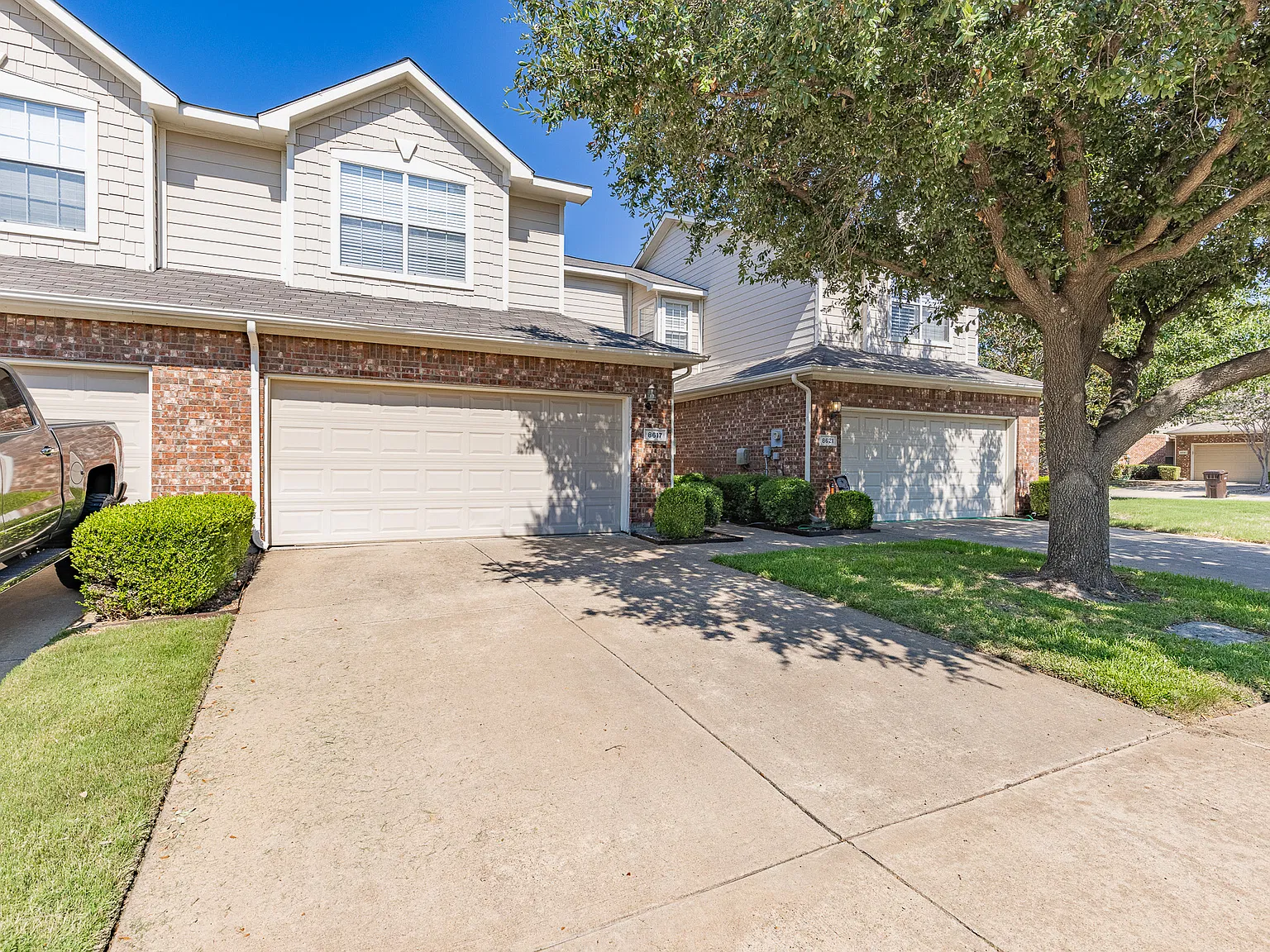 2 bed, 1.5 bath, 1346 sqft, $2,195 — Photo 2