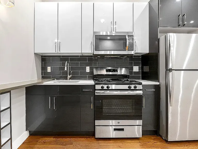 17 Locust St #1LL — Photo 4
