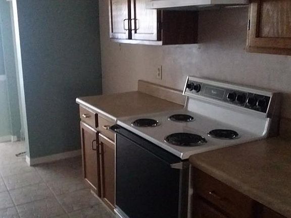 3rd image of 6464 Sandpipers Dr APT 3
