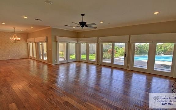 2nd image of 5901 Tropical Dr