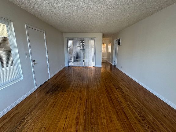 3rd image of 2508 Highland Ave #A