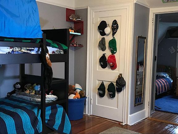 4th image of 27 S Emerson Ave APT 2