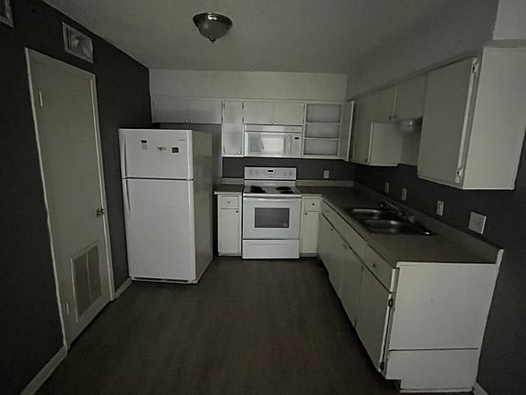4th image of 420 N Gilmer St #11485682