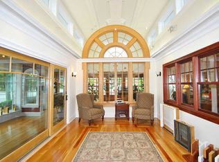 21 Railroad Ave, East Hampton, NY 11937
