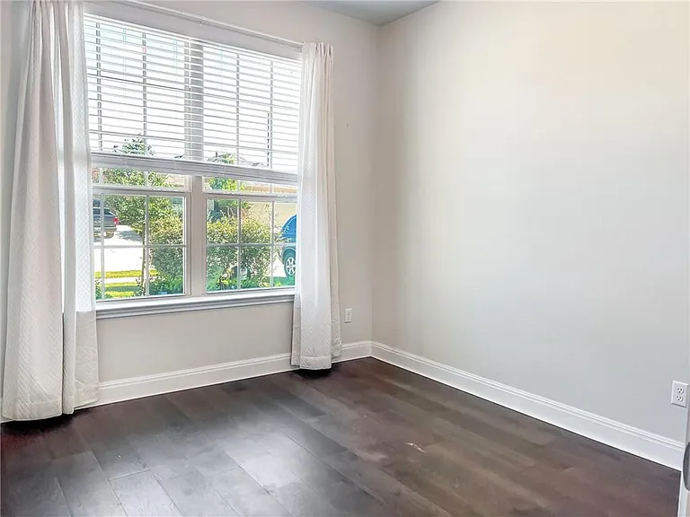 309 Cyril Dr — Photo 18