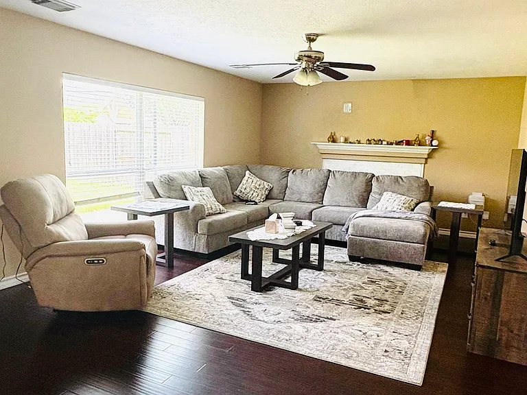 17515 Cypress Orchard Ln — Photo 9
