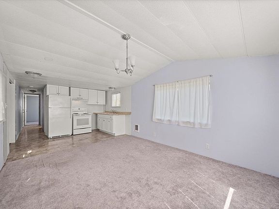 5th image of 2515 S Geiger Blvd Trailer 6
