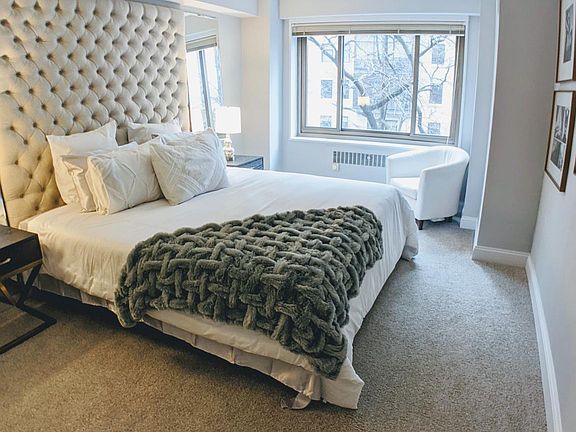 5th image of 1351 N Lake Shore Dr #414