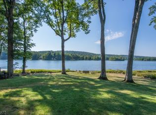 24 Radtke Rd, Randolph, NJ 07869