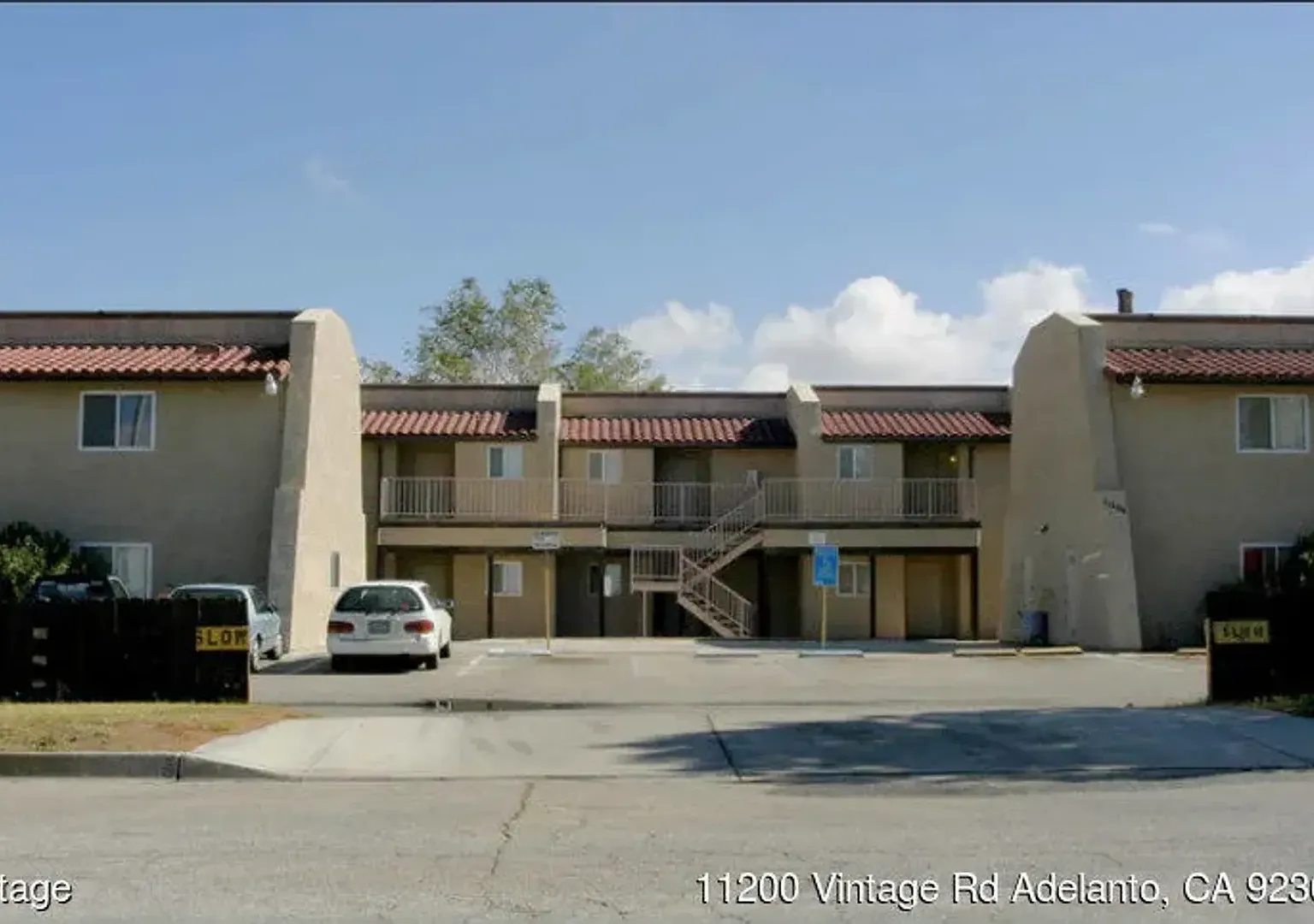 Vintage Apartments — Photo 4