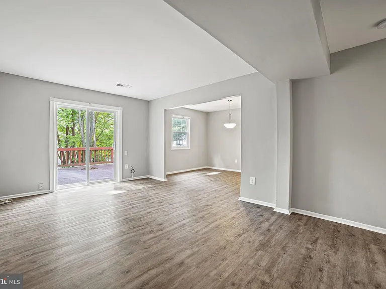 9328 Humphries Dr — Photo 2