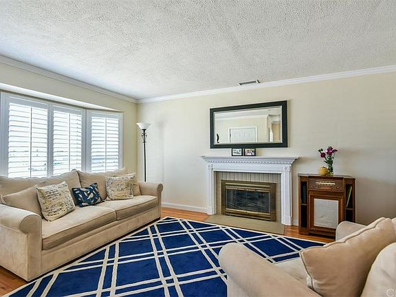 3rd image of 6270 Cerritos Ave