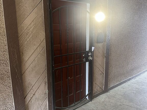 2nd image of 5913 Sutcliff Sq