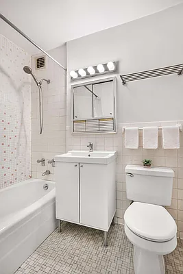 Sold by Compass | media 5