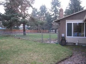 1602 NE Karen Ct photo 1