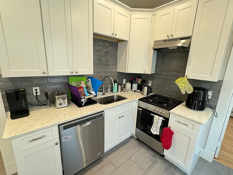 1284 Commonwealth Ave #7 — Photo 2