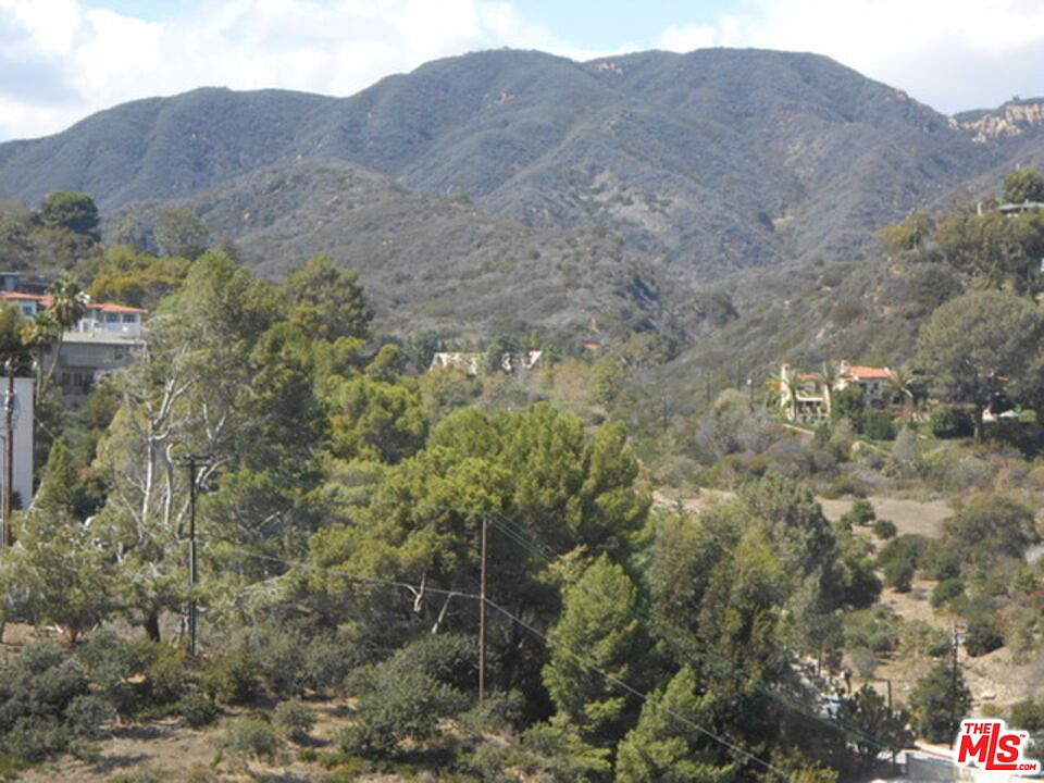 1st image of 17350 Sunset Blvd #17350704C