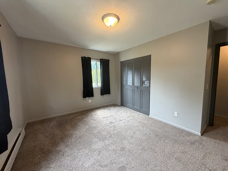 5910 W Broadway Ave — Photo 14