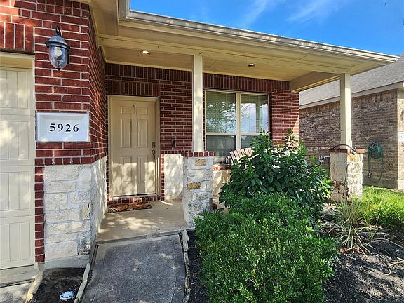 3rd image of 5926 Sunflower Prairie Ct