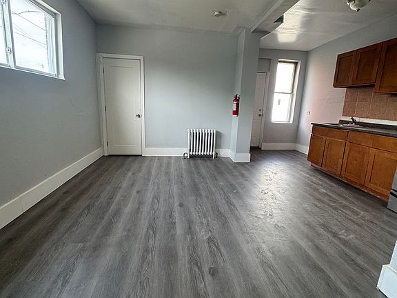 4th image of 5583 Blakemore St
