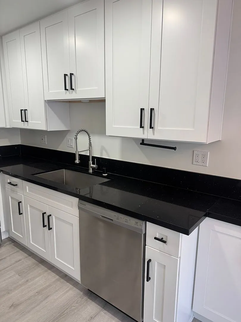7681 Ellis Ave — Photo 3