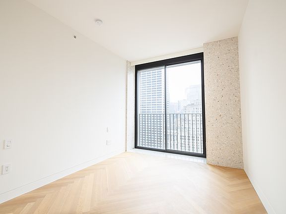 5th image of 16 W 40th St APT 30B