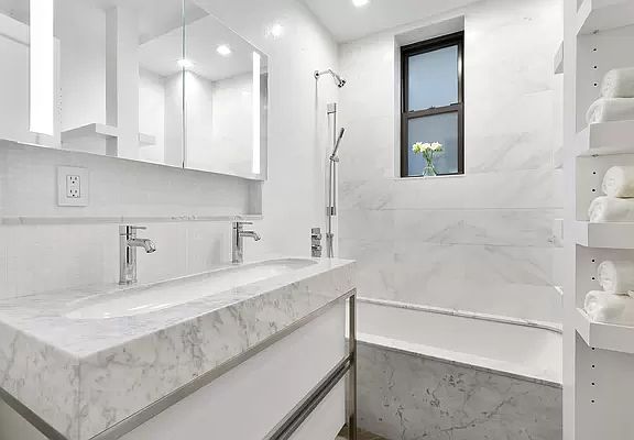 5th image of 18 W 70th St APT 4C