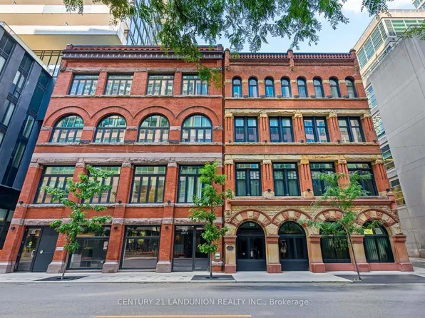 22 Lombard St E #402, Toronto, ON M5C 1M1