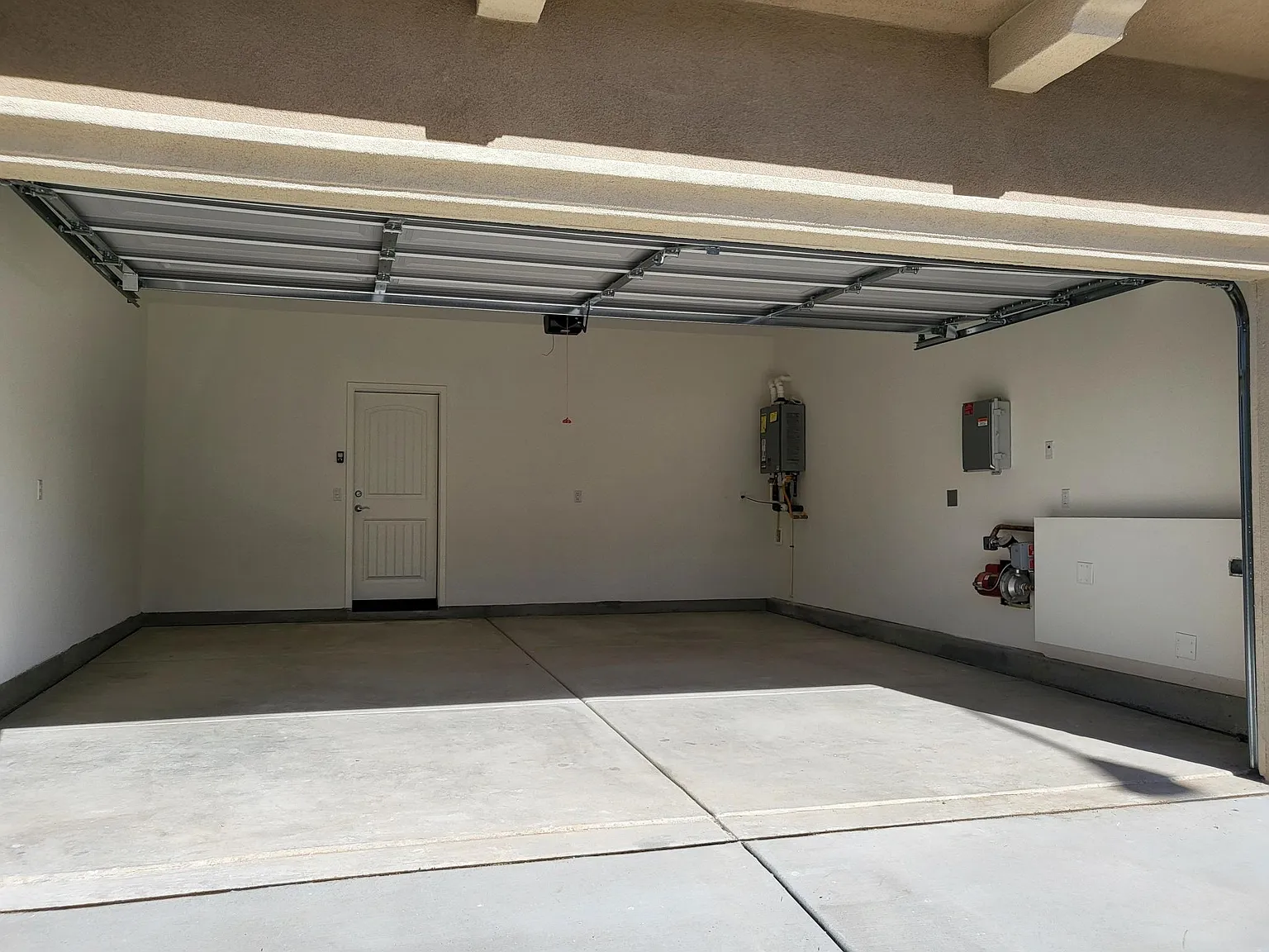 Lear Ln, Moreno Valley — Photo 4