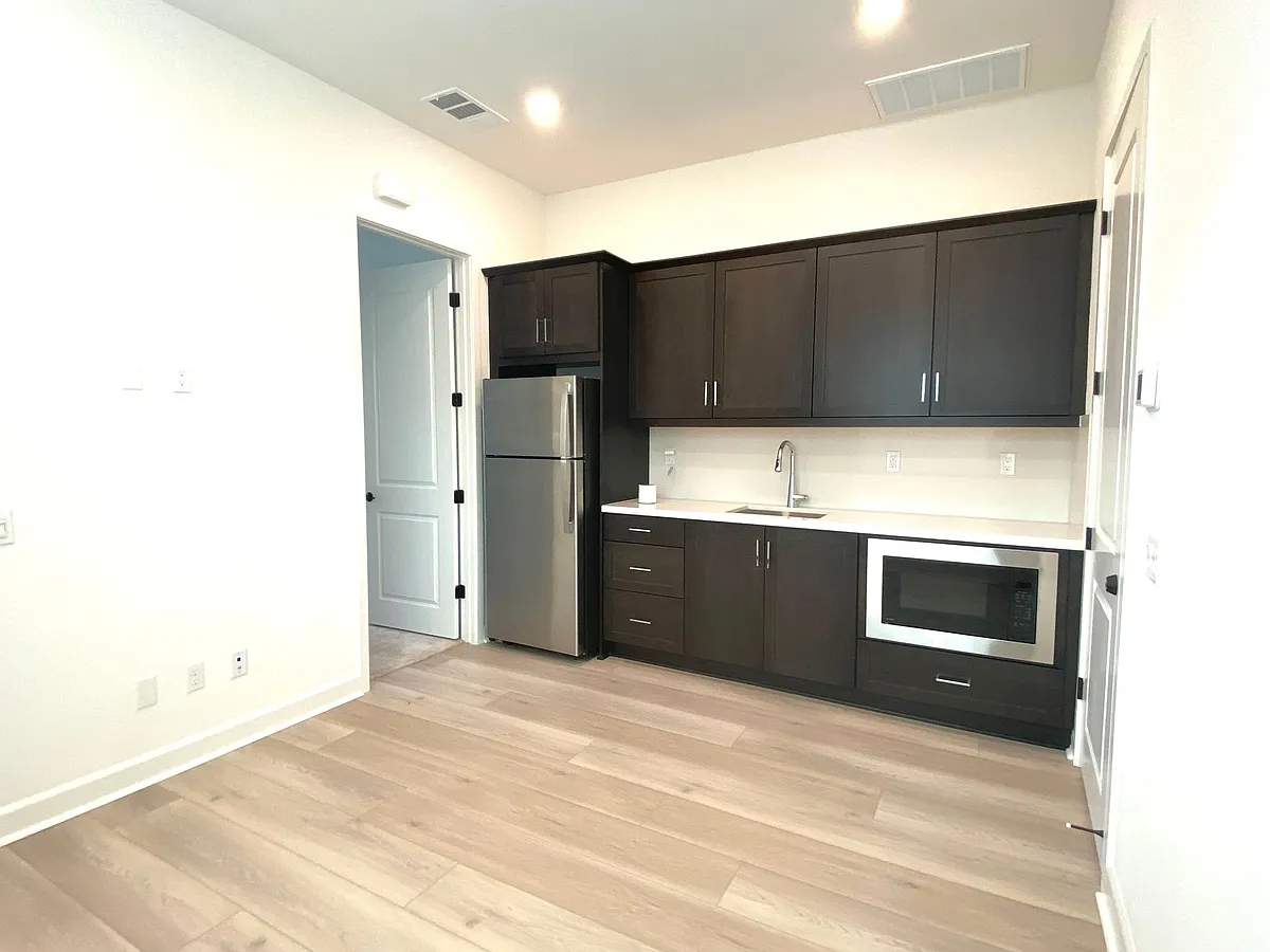 Building Photo - 714 Westbrook Loop