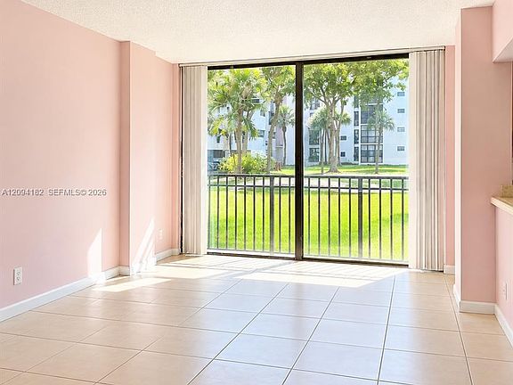 5th image of 17011 N Bay Rd APT 117
