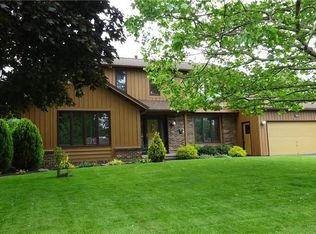 126 Haskins Ln S, Hilton, NY 14468