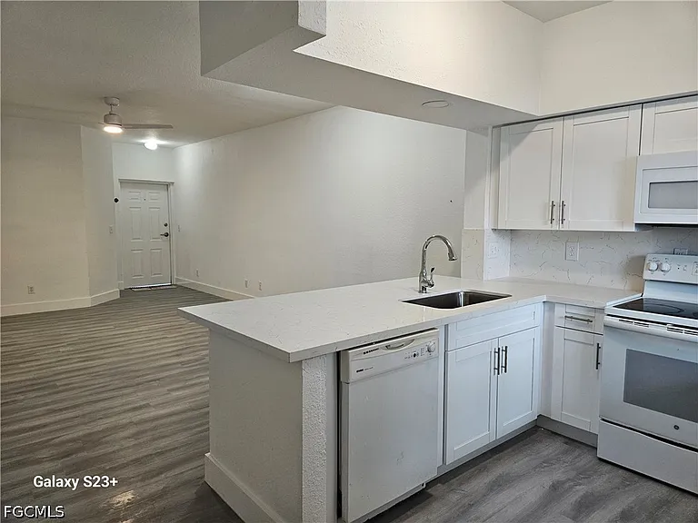 8424 Bernwood Cove Loop #1511 — Photo 6
