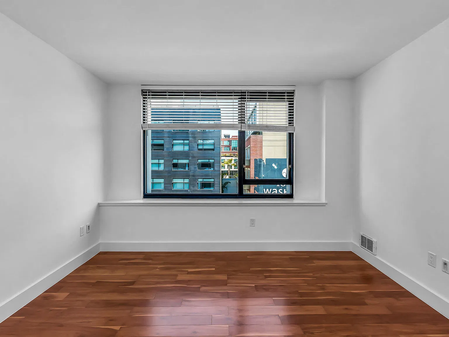 250 King St Unit 646 - Image 5