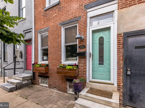 2056 E York St, Philadelphia, PA 19125