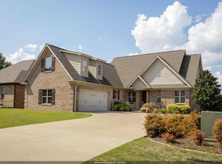 989 Garrett Ln, Florence, AL 35633