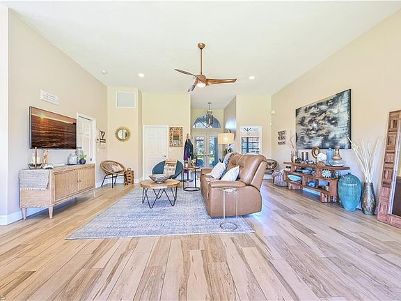 5th image of 7548 San Miguel Way