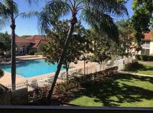 1067 The Pointe Dr, West Palm Beach, FL 33409