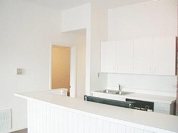 4th image of 2209 N Bissell St APT 1