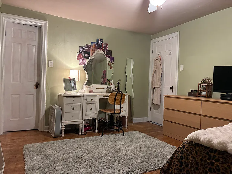 2337 Ridgeland Ave #1 — Photo 10