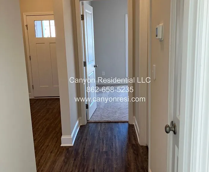 210 Pine Island Ave — Photo 14