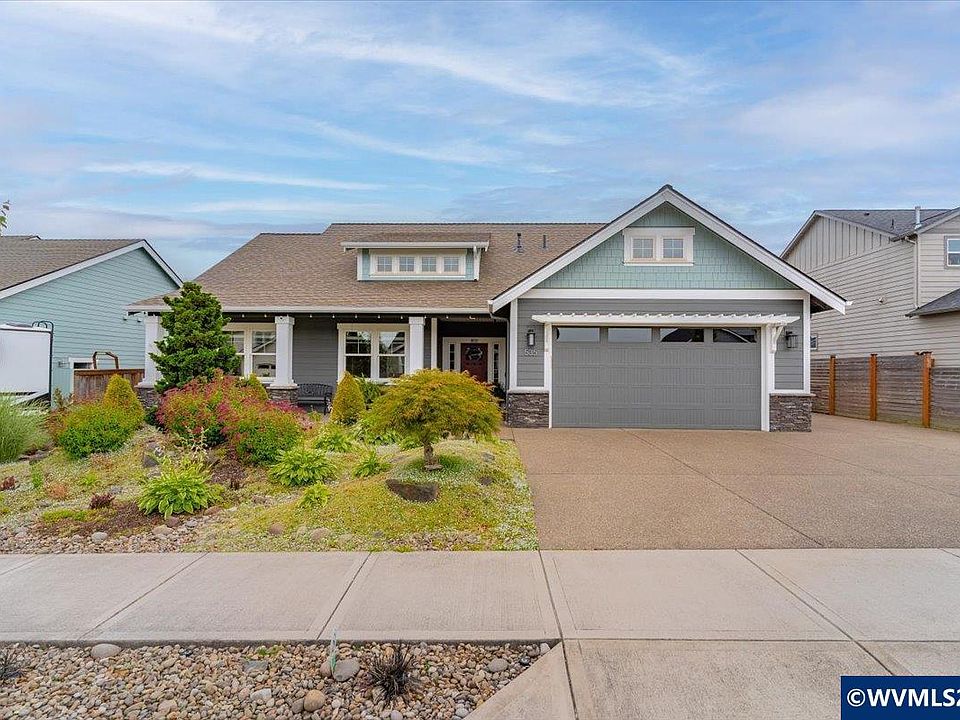 1st image of 535 SE Shetterly Dr